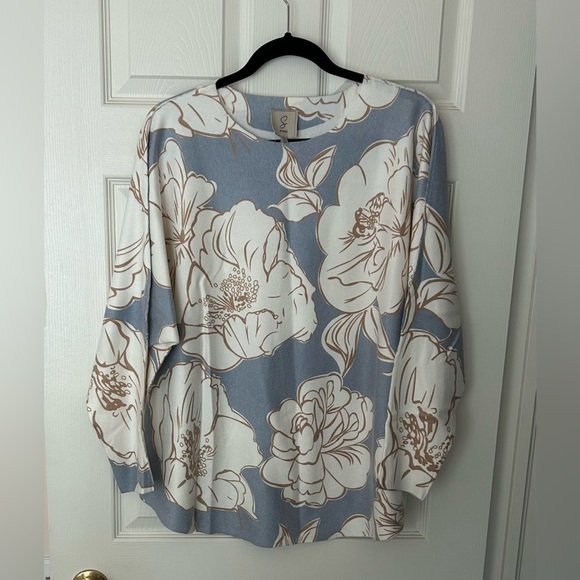 Sioni Sweater - Picture 11 of 15